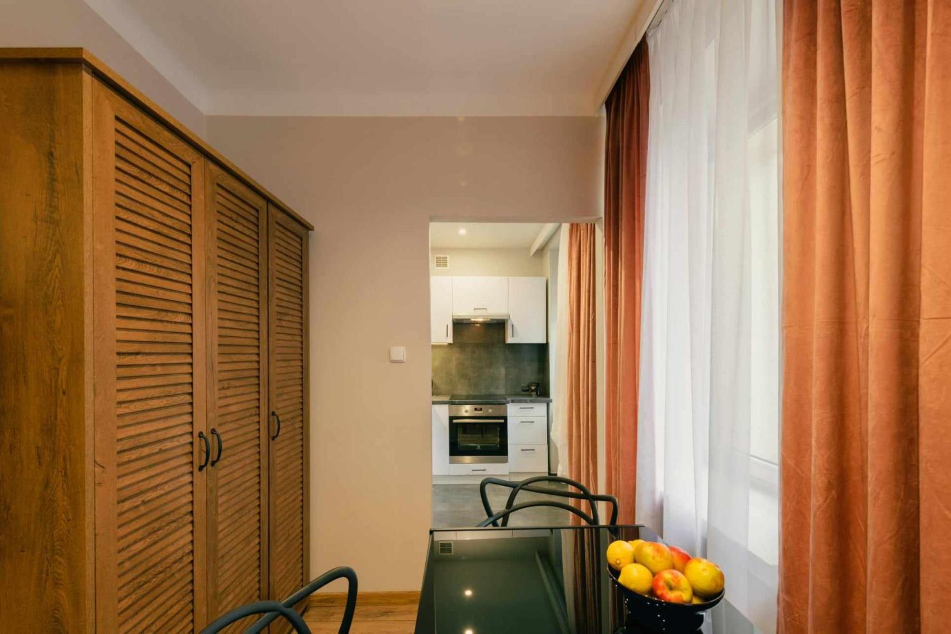 Apartament Pod 13 ビエルスコ・ビアバ エクステリア 写真